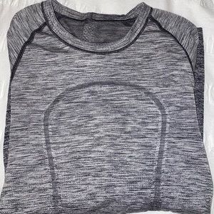 Lululemon work out shirt